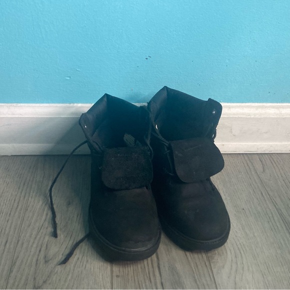 Brand:Timberlines Size: 4 Kids Color: Black - Picture 3 of 3